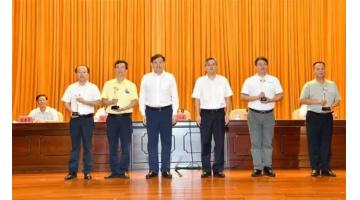 自主创新 以质取胜：幸运传世荣获第二届南宁市市长质量奖